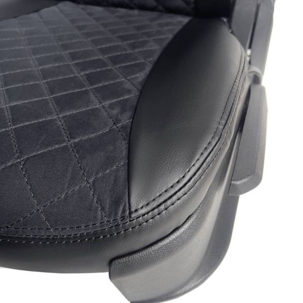 Чехлы Алькантара на Nissan Juke