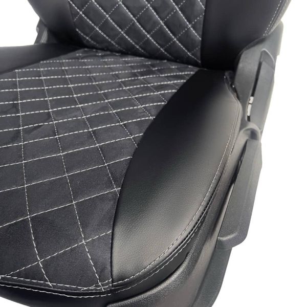 Чехлы Алькантара на Nissan Juke