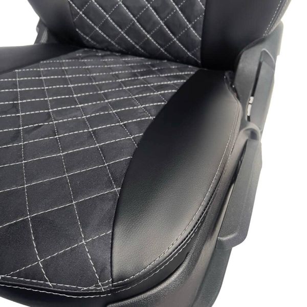 Чехлы Алькантара на Nissan Juke